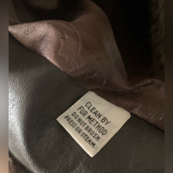 Luxurious Real Mink Coat - Picture 4 of 7